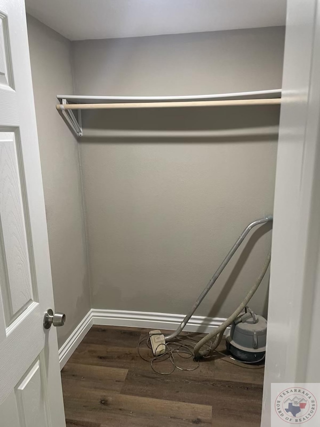 401 S State Line Ave, Texarkana, AR 71854 - view of closet