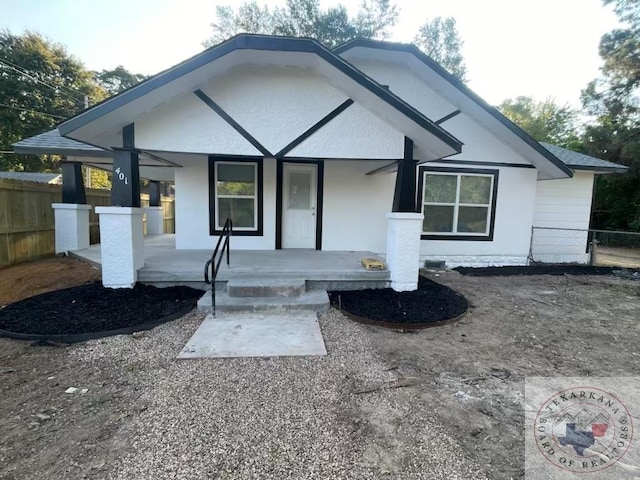 view of front of home with covered porch