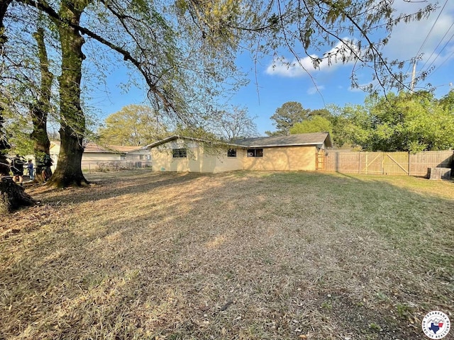 1 Sidney Dr, Texarkana, TX 75503 - view of yard