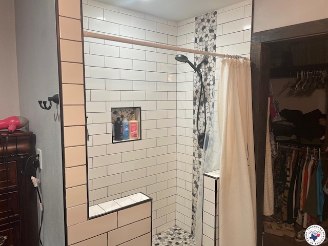 24075 US Highway 59 N, Queen City, TX 75551 - bathroom featuring a tile shower and a spacious closet