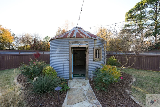 view of outdoor structure