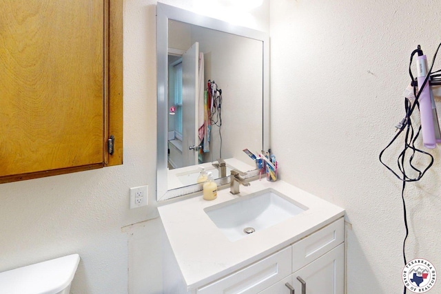 1205 W 40th St, Texarkana, TX 75501 - half bath with toilet and vanity
