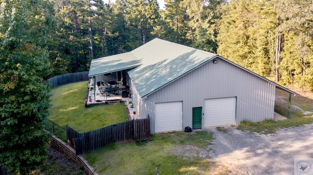 exterior space featuring a yard