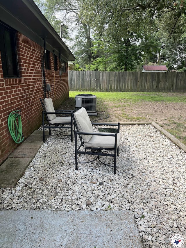 3609 Belmont Ave, Texarkana, AR 71854 - fenced backyard featuring a patio