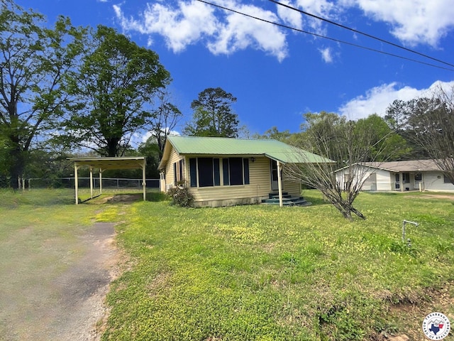 605 Pecan St, Queen City, TX 75572 - photo 2