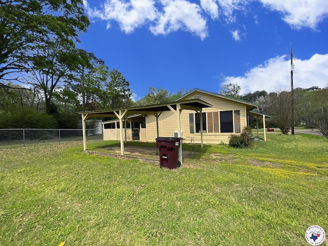 605 Pecan St, Queen City, TX 75572 - photo 4