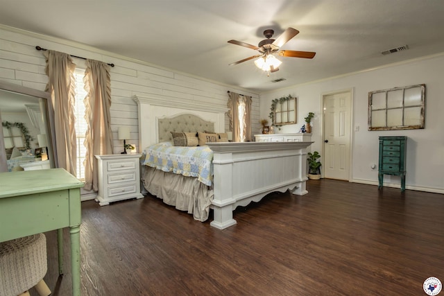 205 S Park Dr, New Boston, TX 75570 - bedroom featuring dark wood-type flooring, ornamental molding, a ceiling fan, and baseboards