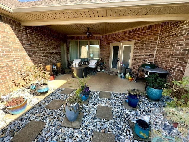 view of patio with ceiling fan