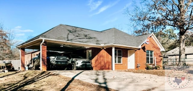 view of front facade featuring a carport