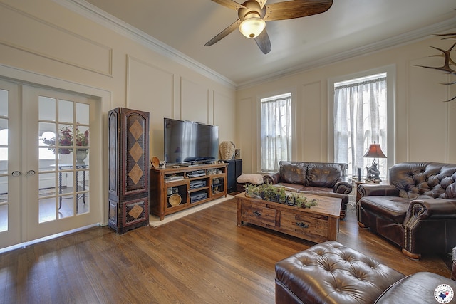 501 Main St, Texarkana, TX 75501 - living area with dark wood finished floors, a decorative wall, crown molding, and a ceiling fan