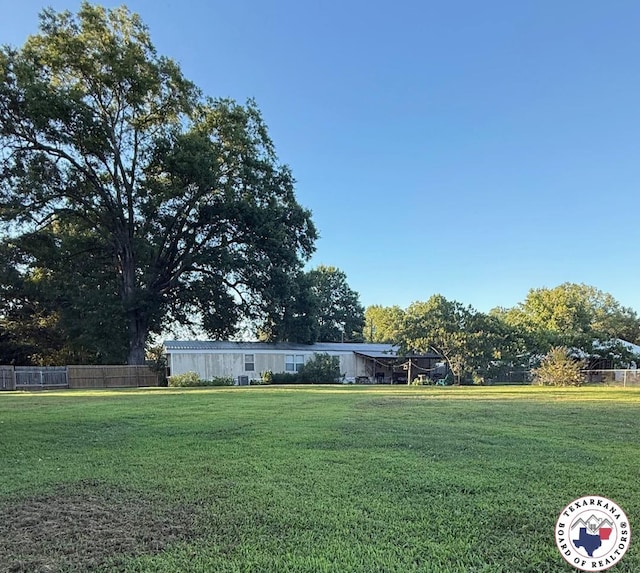 543 Birch St, Maud, TX 75567 - photo 26