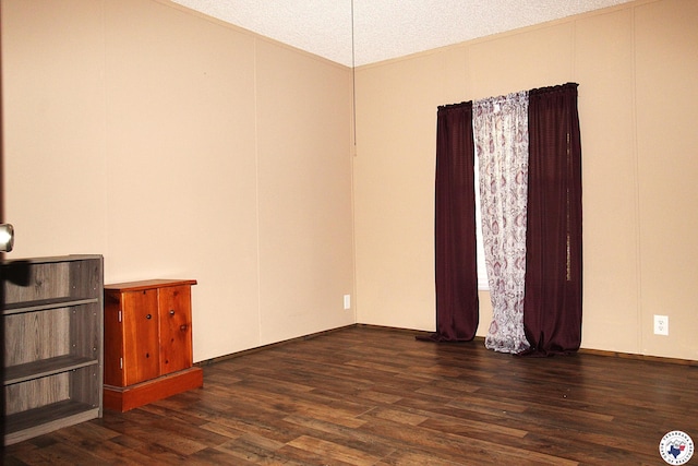 632 White Oak Rd, Maud, TX 75567 - spare room with wood finished floors