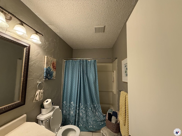 567 Mc 257, Texarkana, AR 71854 - full bathroom featuring a textured ceiling, shower / bath combination with curtain, a textured wall, and vanity