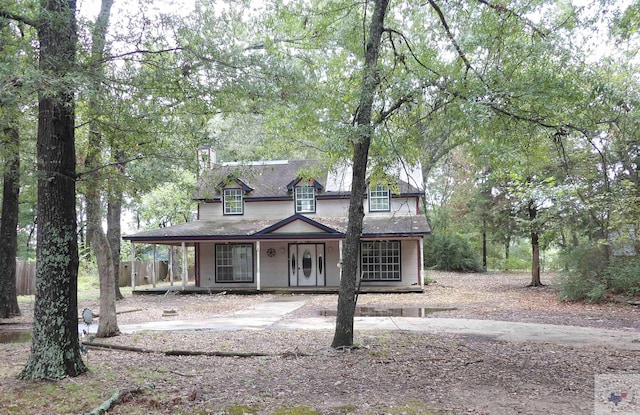 view of front of property featuring covered porch