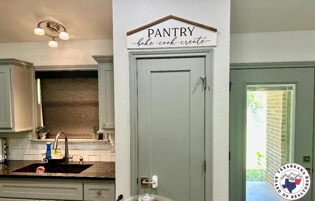 19913 Fm 125, Bivins, TX 75555 - interior space featuring a sink and tasteful backsplash