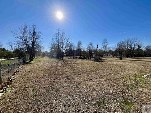 204 Browning Dr, Hooks, TX 75561