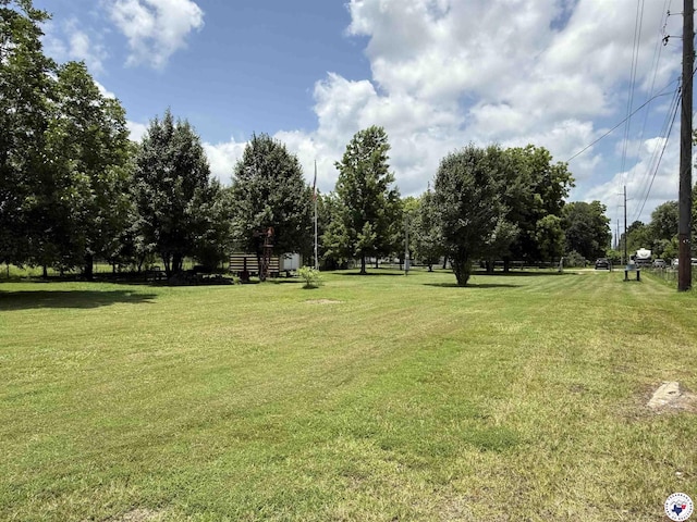 204 Browning Dr, Hooks, TX 75561 - photo 4