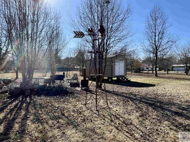 204 Browning Dr, Hooks, TX 75561