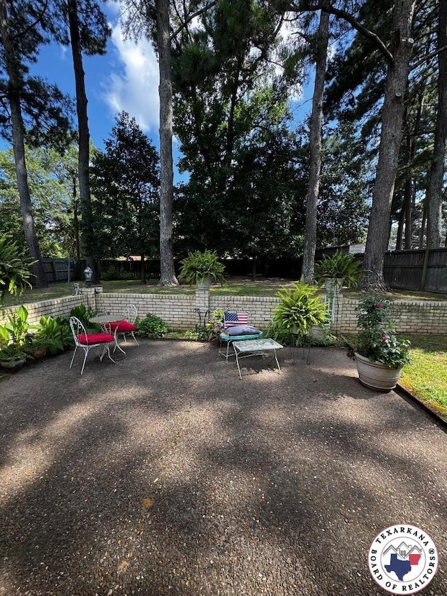 1509 W 40th St, Texarkana, TX 75503 - view of yard featuring a patio