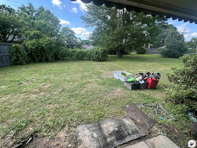 29 E Greenfield Dr, Wake Village, TX 75501 - view of yard
