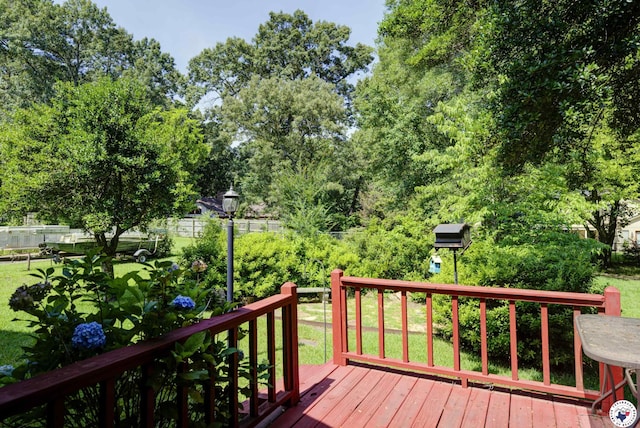 13 Holly Ridge Dr, Texarkana, TX 75503 - deck with a lawn