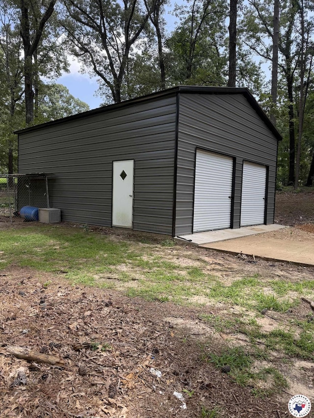 5440 Calico Duck Rd, Texarkana, AR 71854 - view of detached garage
