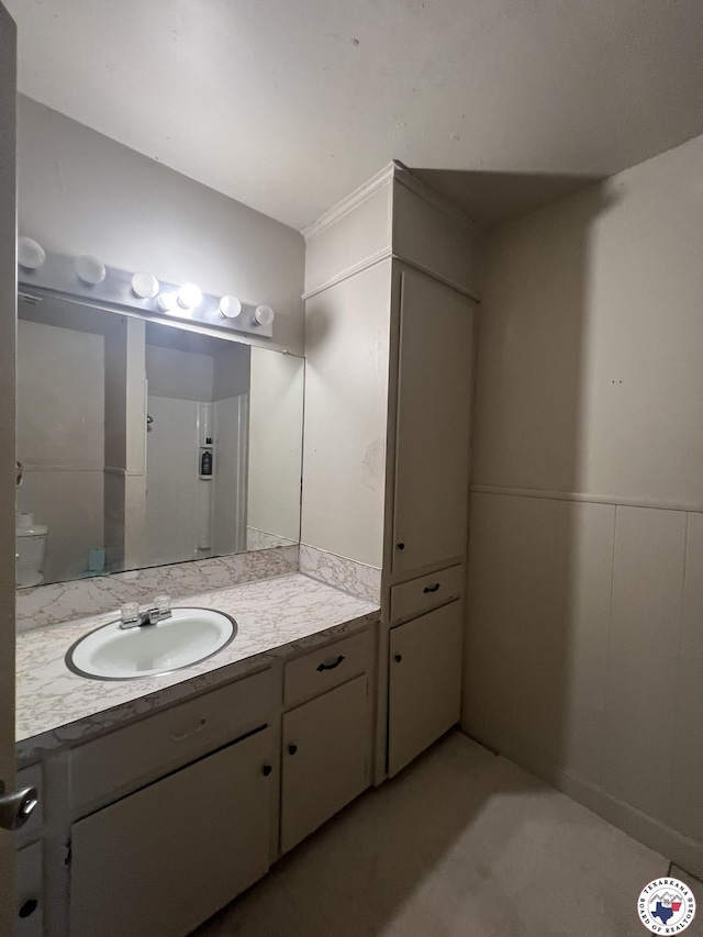 4320 Jefferson Ave, Texarkana, AR 71854 - bathroom with vanity