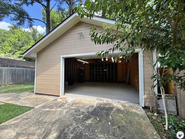 2504 Walnut St, Texarkana, TX 75503 - detached garage featuring driveway