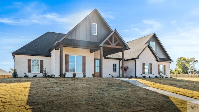 view of front facade with a front yard