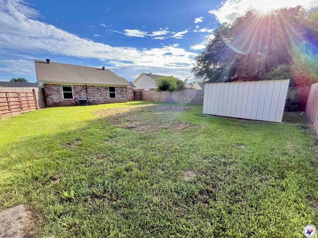207 Wilder Dr, Hooks, TX 75561 - photo 3