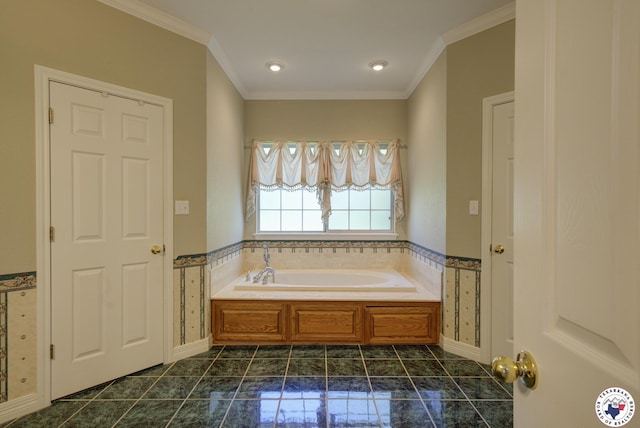 6903 Cherrybark Cir, Texarkana, AR 71854 - bathroom featuring a garden tub and ornamental molding