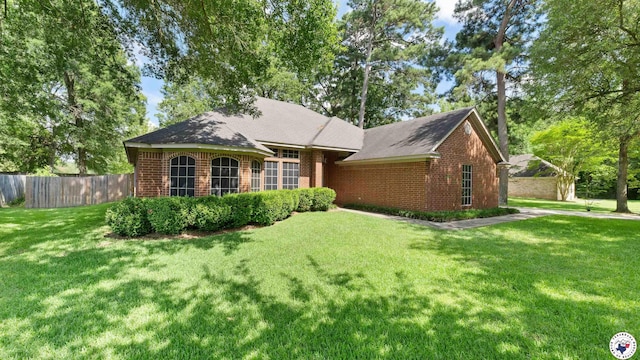 6304 Willowcreek Cir, Texarkana, TX 75503 - photo 1