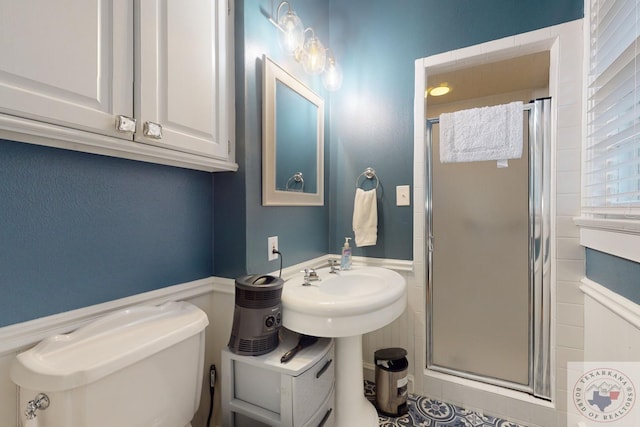 1203 Grand Ave, Texarkana, AR 71854 - full bathroom featuring toilet and a shower stall