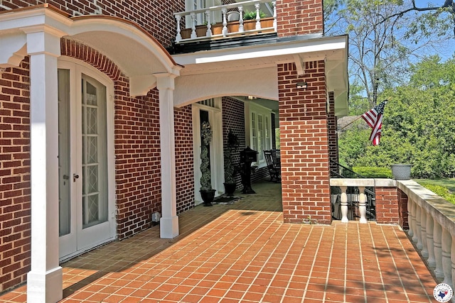 1203 Grand Ave, Texarkana, AR 71854 - view of patio featuring a balcony