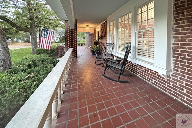 view of patio / terrace with covered porch