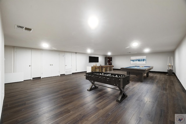 playroom featuring dark wood-style floors, recessed lighting, visible vents, and pool table