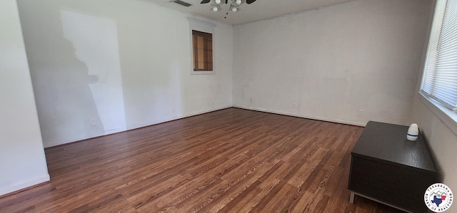 3507 Belmont Ave, Texarkana, AR 71854 - unfurnished room featuring wood finished floors and ceiling fan