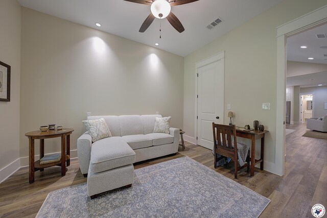 8907 River Ridge Drive, Texarkana, TX 75503 - living area featuring ceiling fan, wood finished floors, baseboards, and recessed lighting