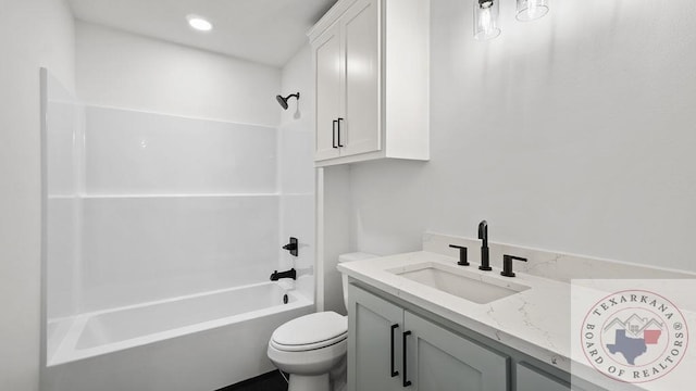 full bath with shower / washtub combination, vanity, toilet, and recessed lighting