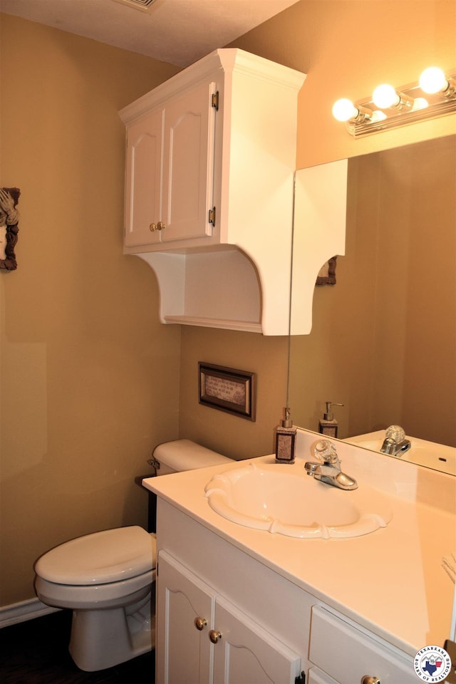 6002 Forest Bnd, Texarkana, AR 71854 - bathroom featuring vanity and toilet