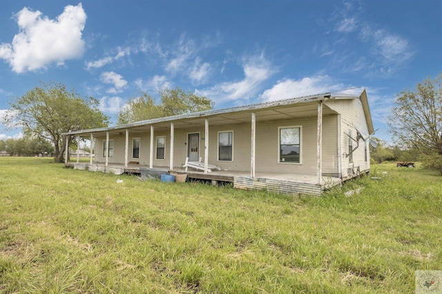 9411 S Fm 137, Paris, TX 75418 - view of front of house with a porch and a front lawn