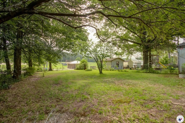 417 Carroll Ave, Wake Village, TX 75501 - view of yard