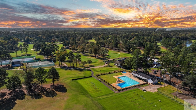 view of aerial view at dusk