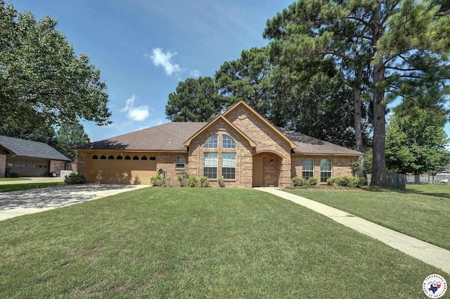 409 Phillips Cir, Wake Village, TX 75501 - photo 3