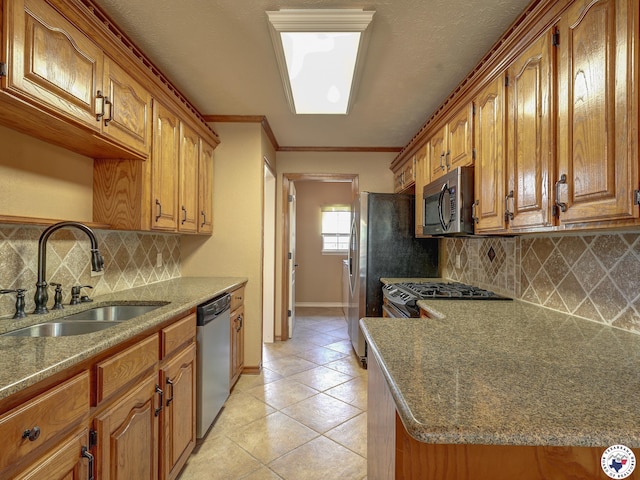 409 Phillips Cir, Wake Village, TX 75501 - photo 12