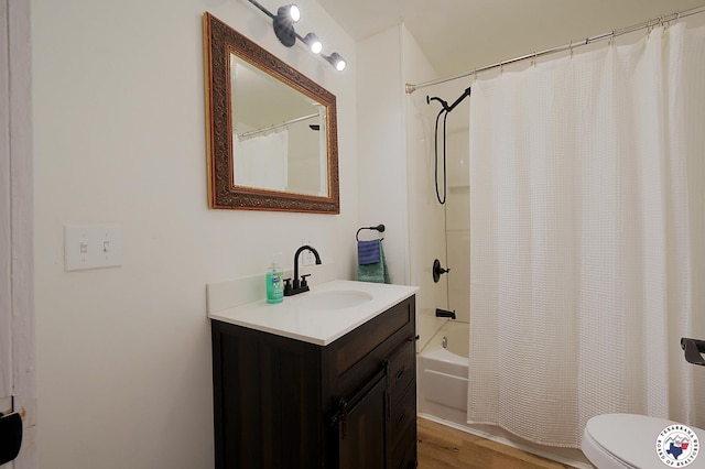 103 S Merrill St, New Boston, TX 75570 - full bath featuring vanity, shower / tub combo with curtain, toilet, and wood finished floors