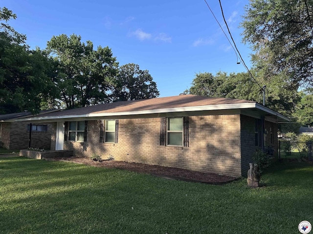 3706 Greenwood St, Texarkana, AR 71854 - single story home featuring a front yard and brick siding