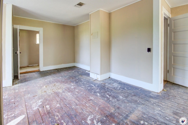 2101 Hazel St, Texarkana, TX 75501 - spare room with ornamental molding and baseboards