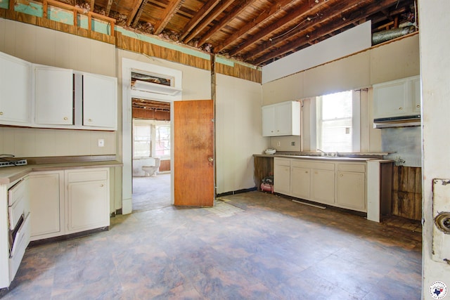 2101 Hazel St, Texarkana, TX 75501 - kitchen with stainless steel counters and white cabinetry