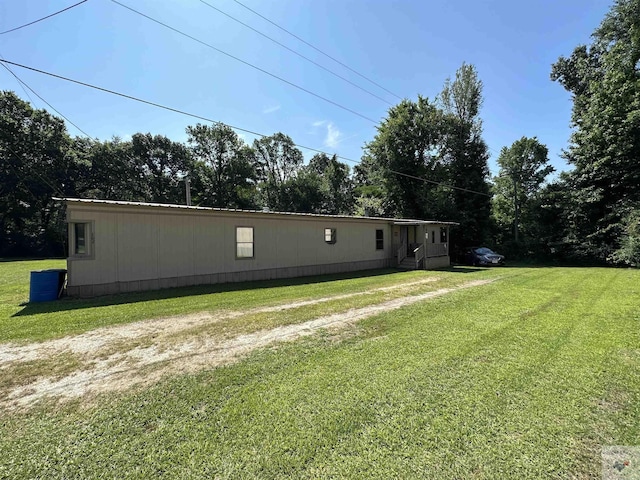 view of front of house with a front lawn